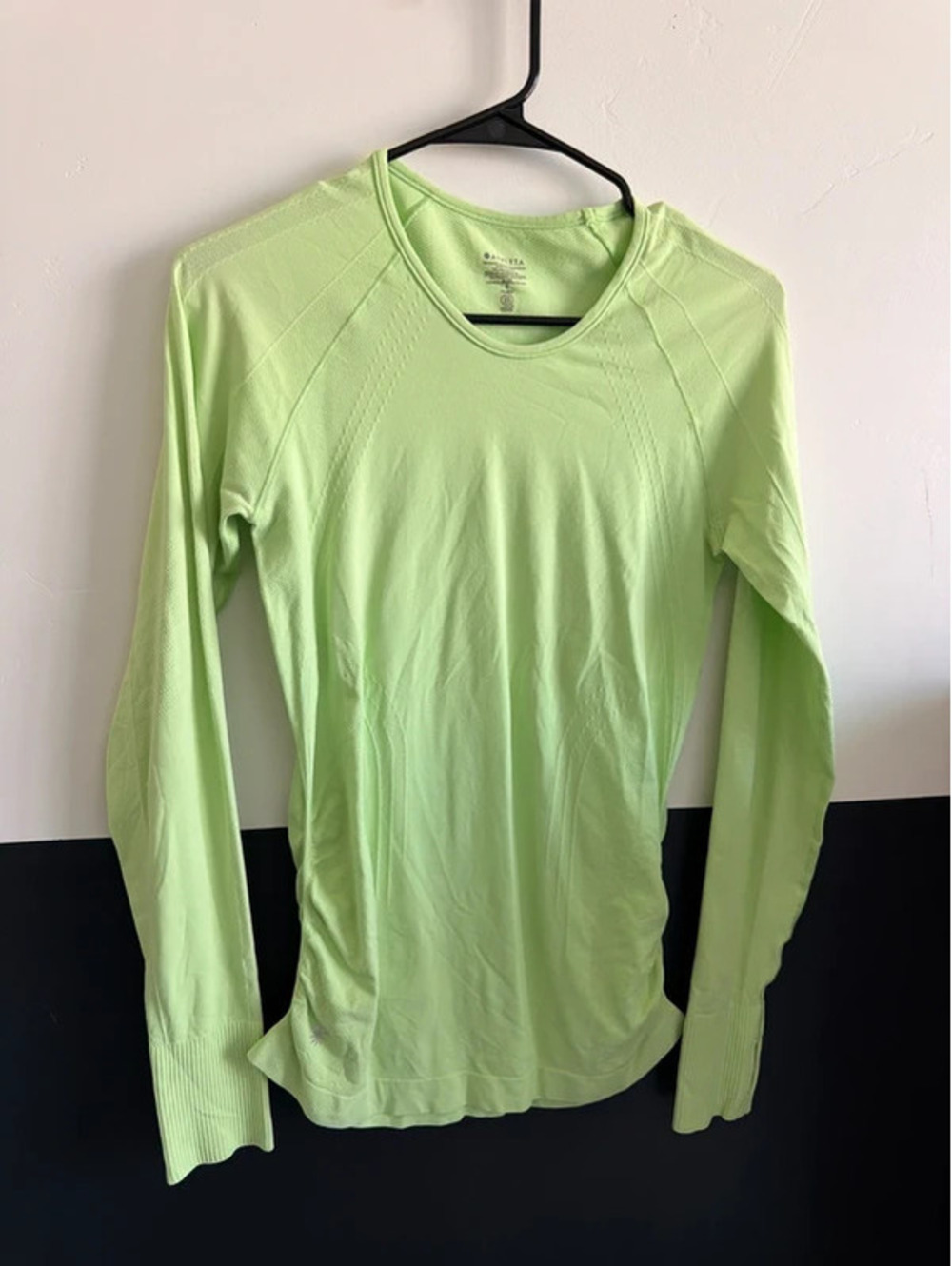 Athleta Size Small Work out Top